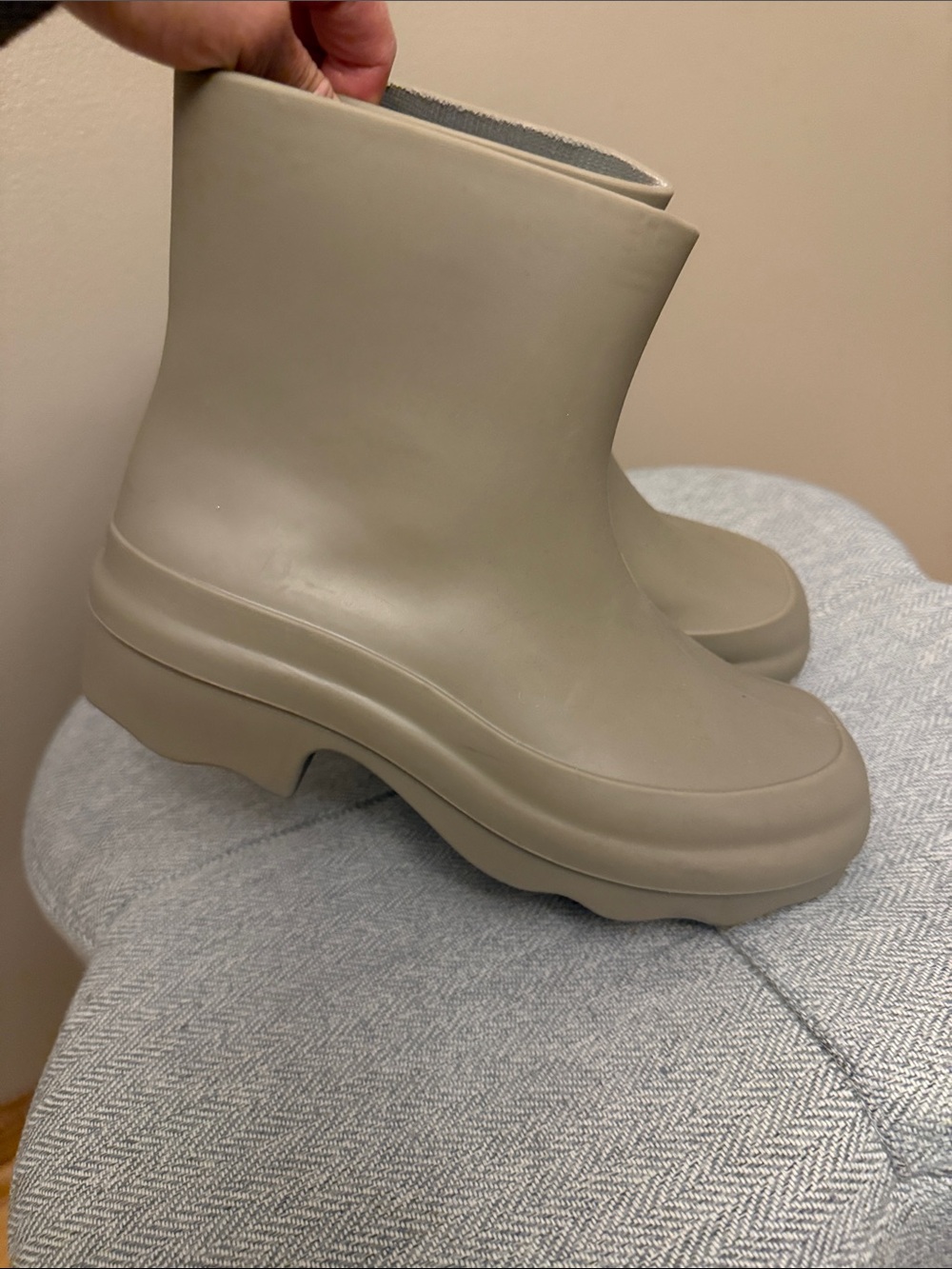 Vince Nia Rain Boots, - Picture 2 of 7